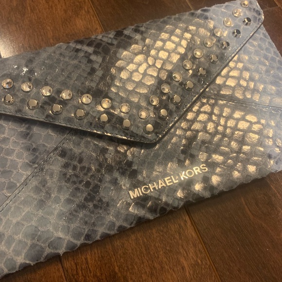 MK Envelope Clutch - Picture 2 of 5